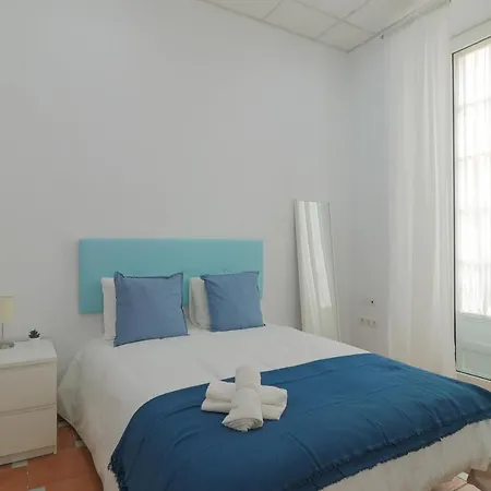 C67 - Shiny 6 Bedrooms In Plaza De La Merced شقة *